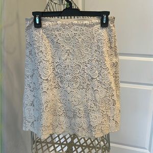 Karen Millen Sz 6 cream/ivory lace skirt